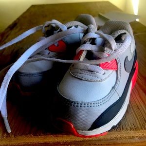 Baby Nikes 5C